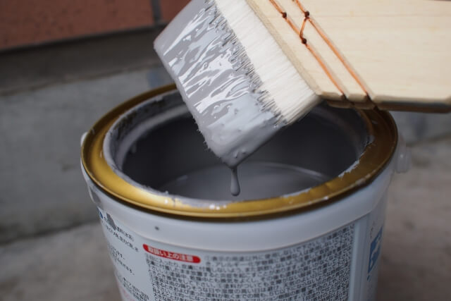 金属を研磨してから塗装するだけで、塗料の密着性が上がり仕上がりが向上します。